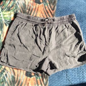 Universal Thread Co Grey Shorts